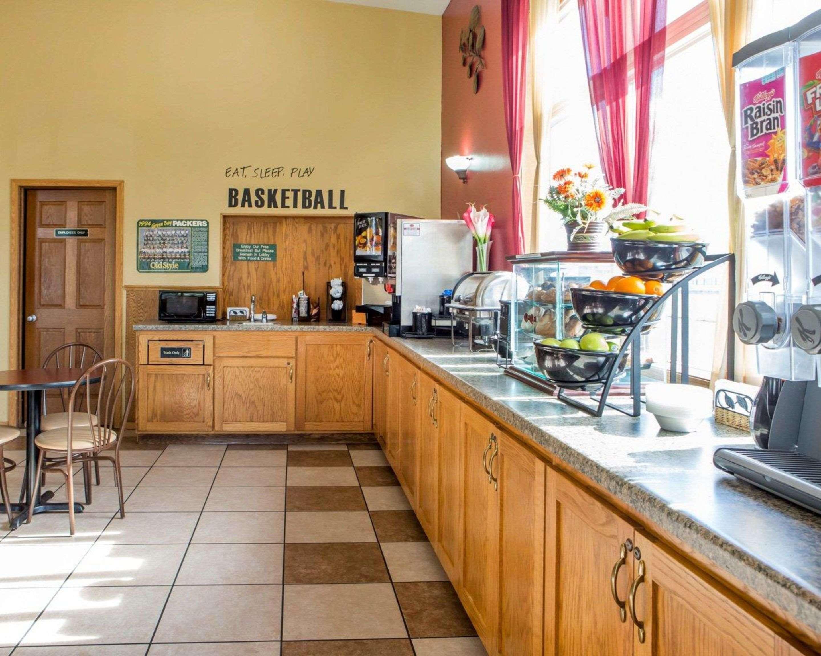 Americinn By Wyndham Green Bay Near Stadium Экстерьер фото